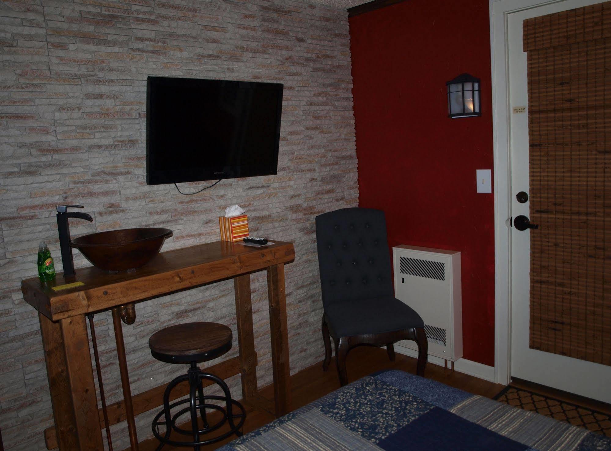 هايوارد Riverside Motel المظهر الخارجي الصورة